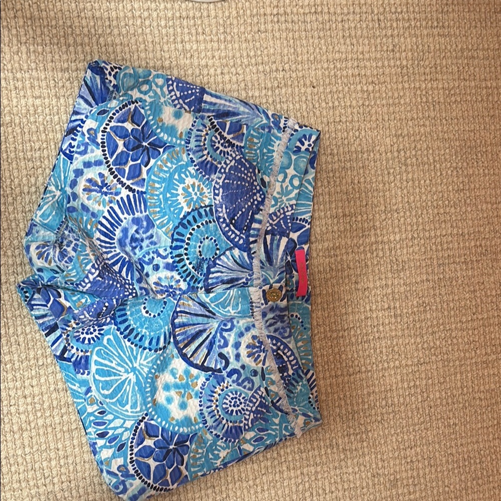Women’s Lily Pulitzer, never worn shorts. In amazing condition.